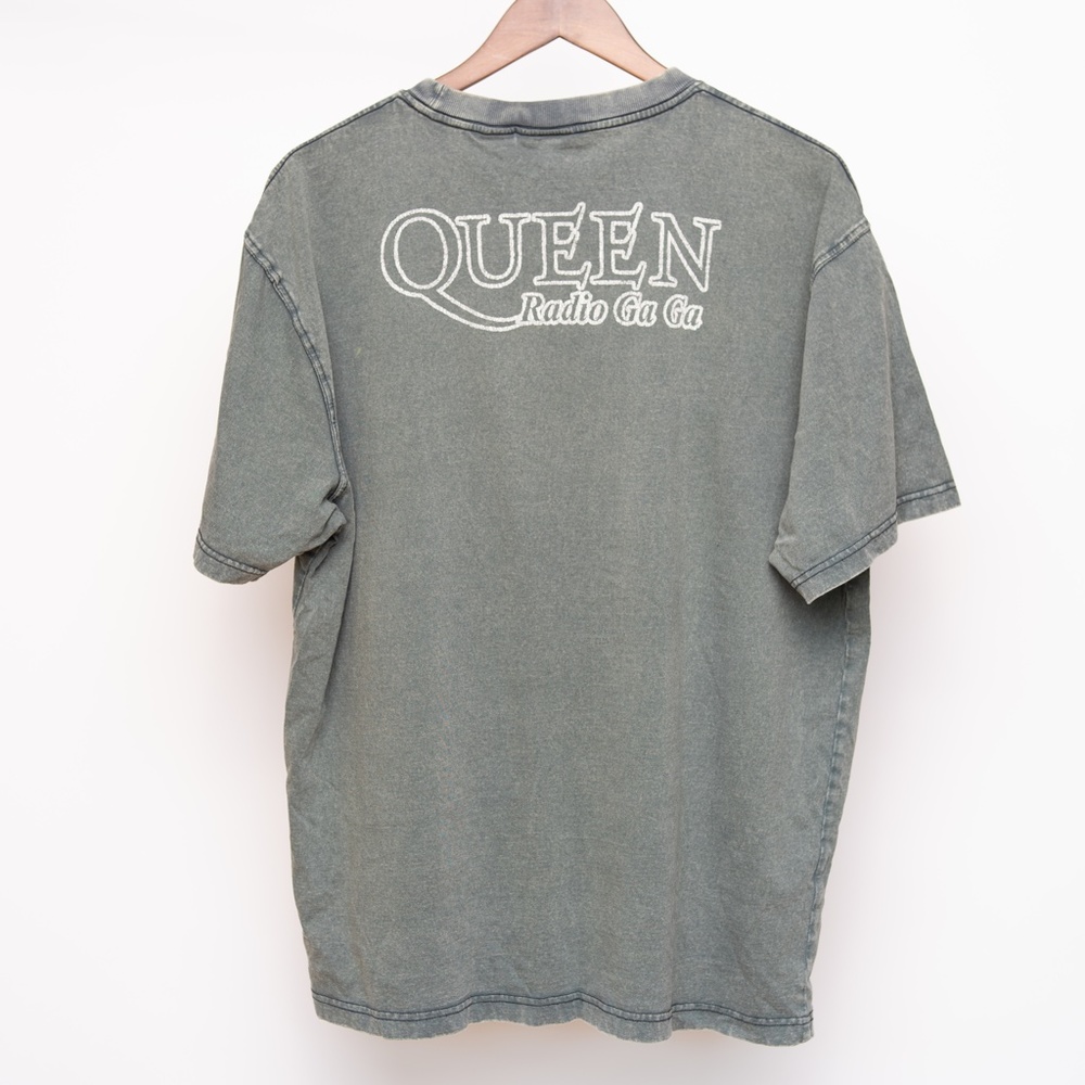 Official QUENN Merch Washed Graphic T-shirt in Green Size XL - Picture 3 of 6